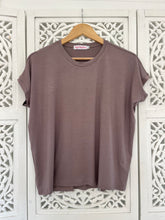 Load image into Gallery viewer, Lily T Crew Neck