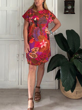 Load image into Gallery viewer, Summer Shift in Birds in Paradise