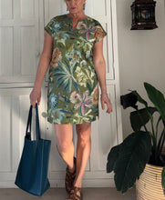 Load image into Gallery viewer, Tunic Shift Dress in Green Painted Floral Cotton