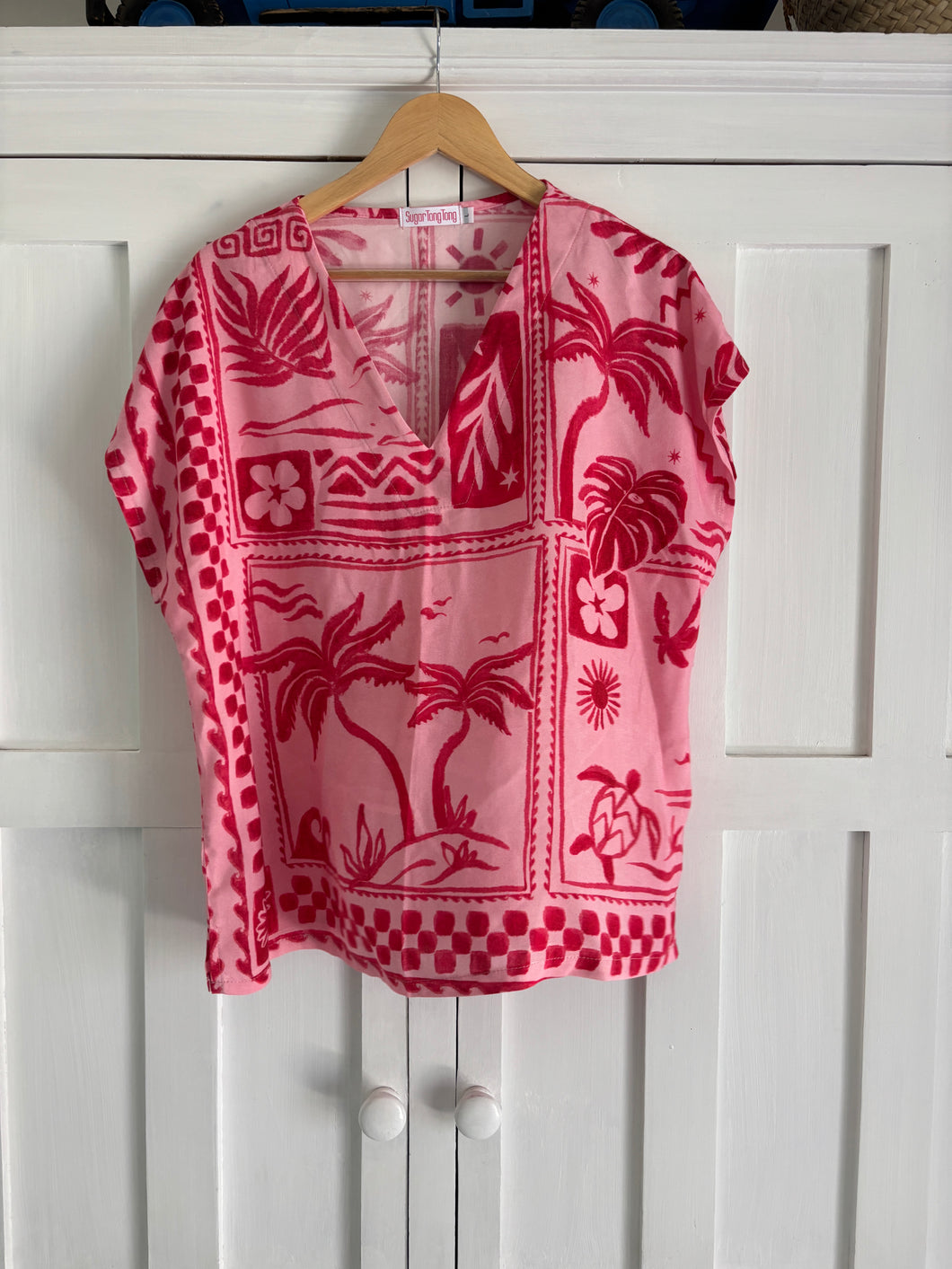 Emmie Top LTD in Pink and Red Illustration