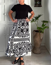 Load image into Gallery viewer, Maxi Frill Skirt in Black and White