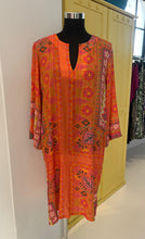 Load image into Gallery viewer, India Classic Tunic in Orange Indian Block Print