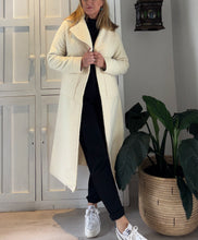 Load image into Gallery viewer, Retro Coat in Bone