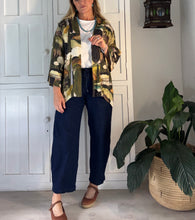 Load image into Gallery viewer, Barely Barrel Pants in Stretch Denim