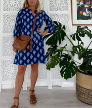 Load image into Gallery viewer, India Classic Tunic in Perfect Paisley Block Print
