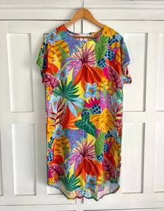 Summer Shift in Pineapple Tropical