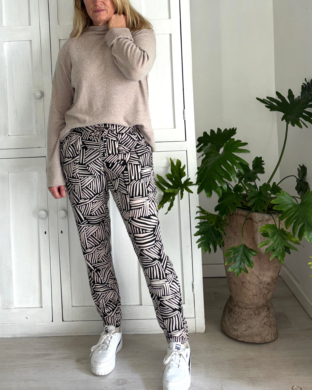 Bali Pants in Black and Cream Confetti