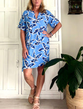 Load image into Gallery viewer, ON SALE - Mombasa Short Tunic in Blue Palm