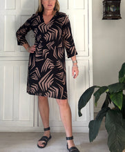 Load image into Gallery viewer, Tunis Tunic in Brown &amp; Black