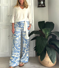 Load image into Gallery viewer, Wide Leg Linen Blend Pants in Light Blue Painted Fern