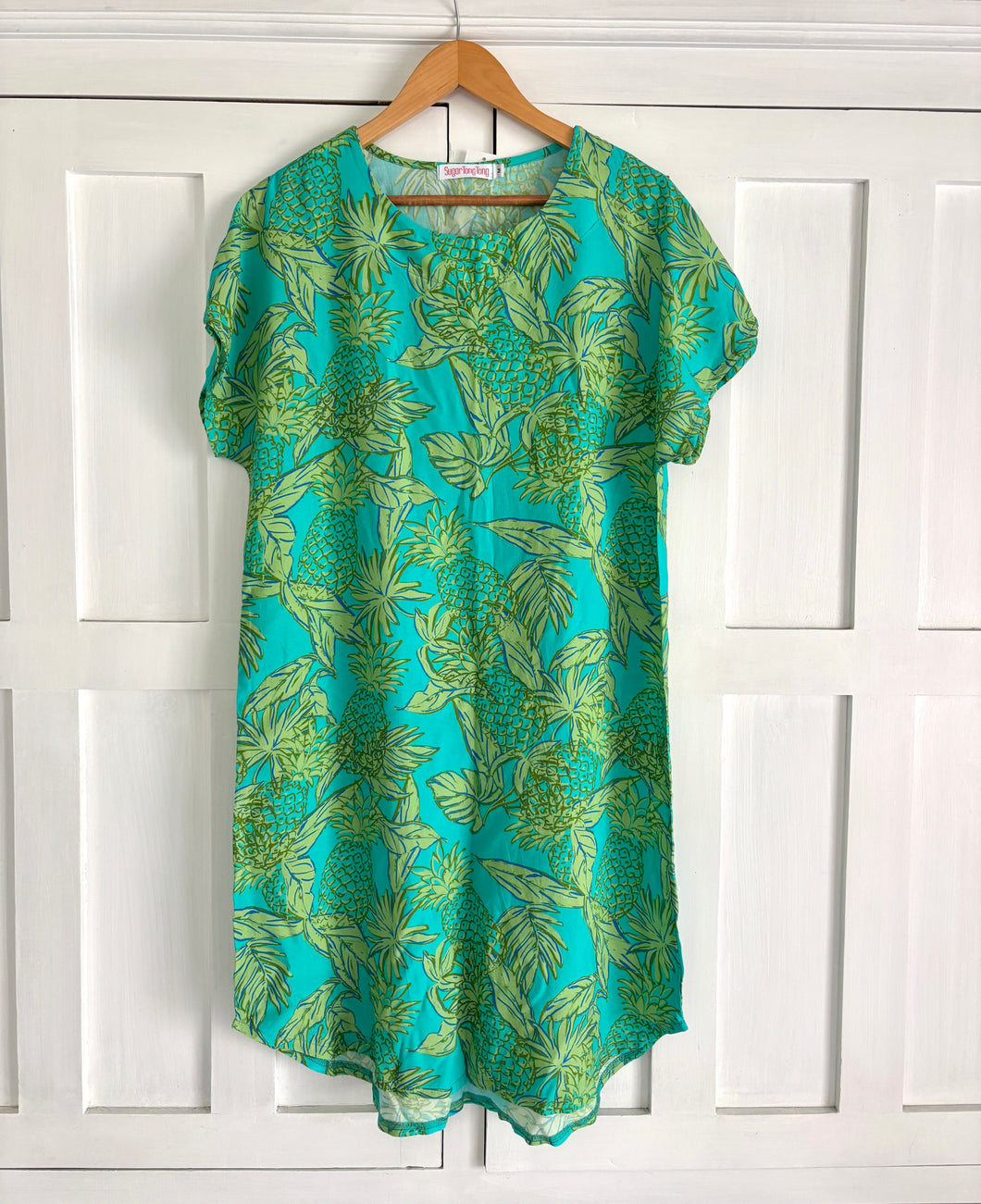 Summer Shift in Pineapple & Leaf