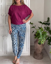 Load image into Gallery viewer, Palma Blouse in Berry Linen Blend