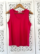 Load image into Gallery viewer, Antigua V Neck Vest