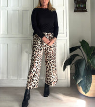Load image into Gallery viewer, Boat Neck Knit in Black