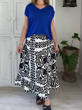 Load image into Gallery viewer, Maxi Frill Skirt in Black and White