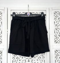 Load image into Gallery viewer, Koko Shorts in Black Linen Blend