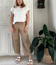 Load image into Gallery viewer, Barely Barrel Pants in Stone Cotton Stretch