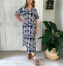 Load image into Gallery viewer, Mombasa Tunic in Navy and White