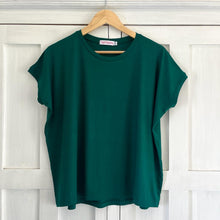 Load image into Gallery viewer, Lily T Crew Neck